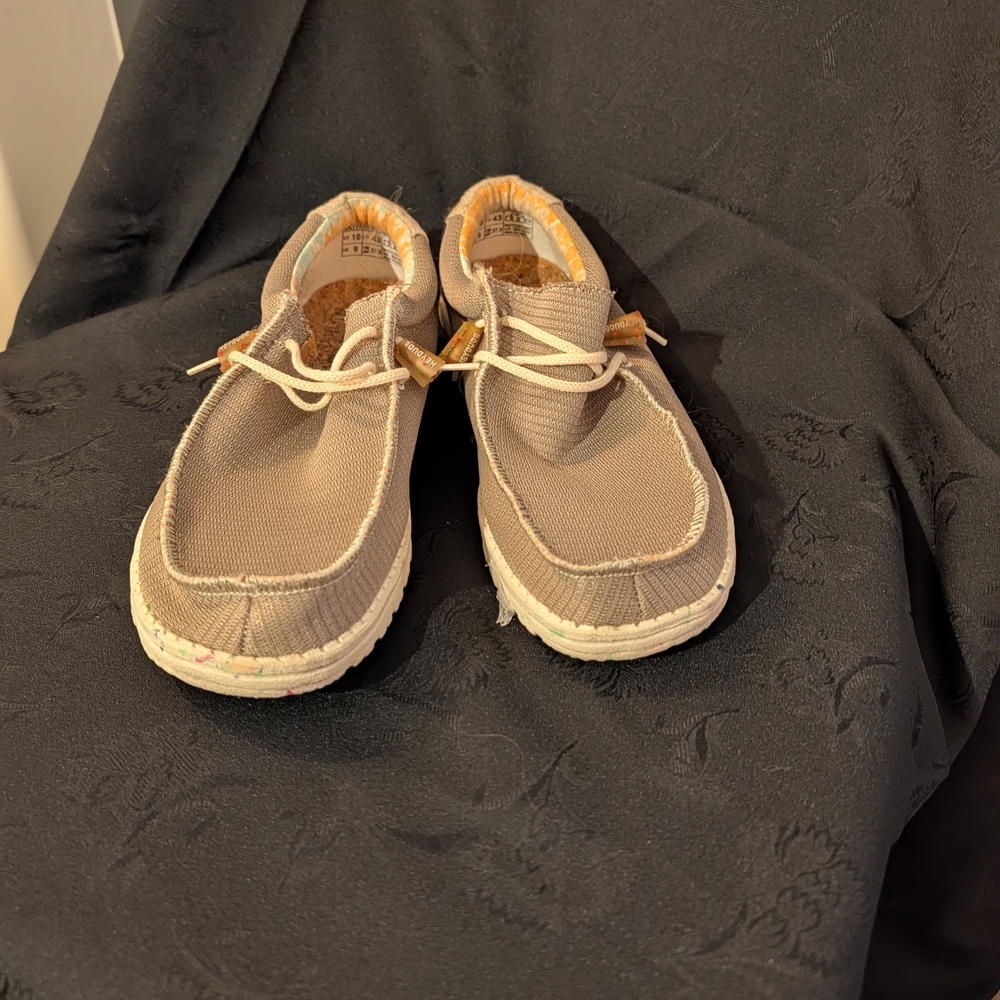 Hey Dude Tan Loafers